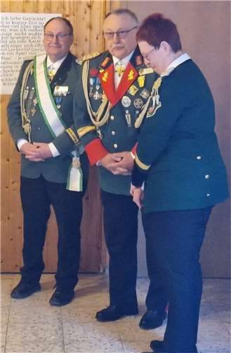 (v.l.) Bundesmeister Alfred Degen, Diözesanbundesmeister Hubert Mohr, Stv. Bundesmeisterin Gertrud Otto