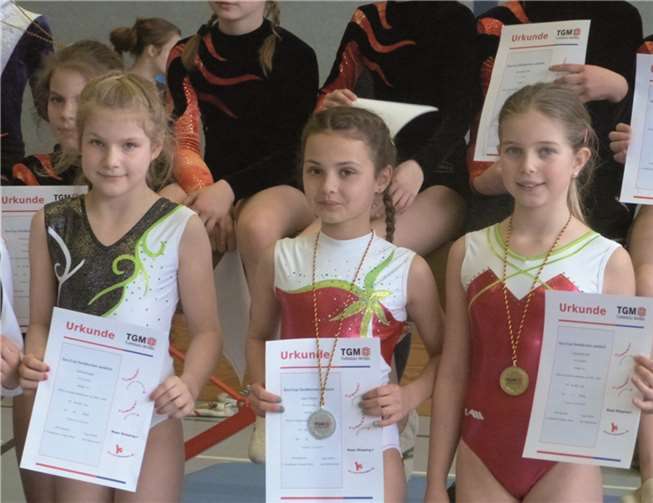 (v.l.): Celina Esper, Julie Kölsch und Charlotte Zelt.privat