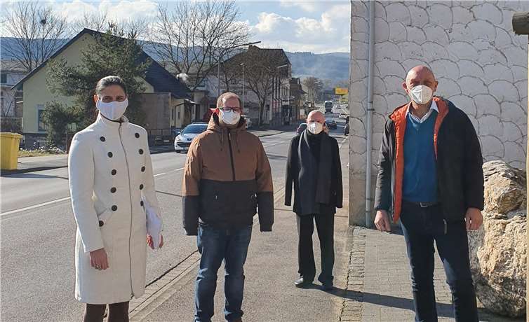 vl. Christina Steinhausen , David Jacobs, Uli van Bebber, Wolfgang Reuß.Foto: FDP