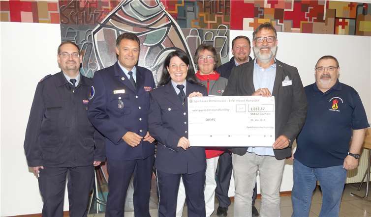 (v.l.) Christof Lieder, Günter Hammes, Bianca Schuhmacher, Christine Thielke, Markus Zenz, Michael Franzen, Manfred Hamza. Foto: TE