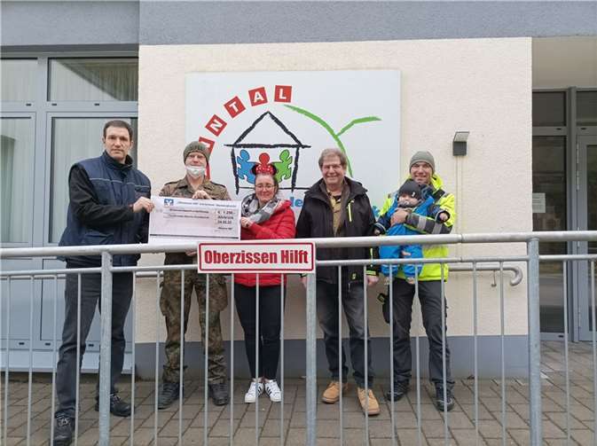 (v.l.) Dirk H., Frank Scheuer, Katharina Orth, Dieter Speicher und Benjamin Orth.  Foto: Ulrich Schütz