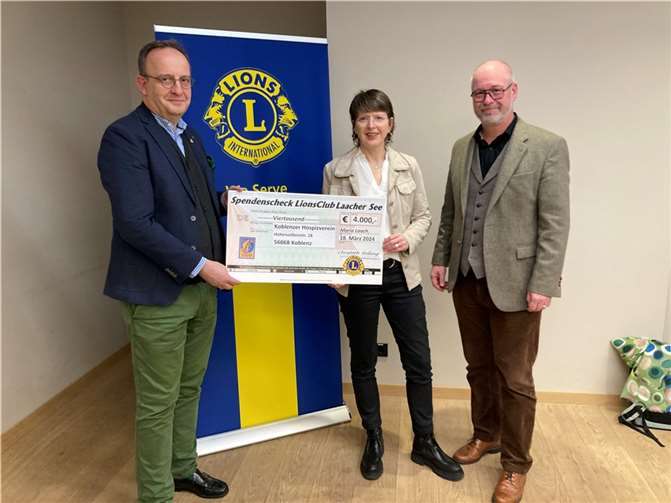 (v.l.) Dr.Thomas Dyong (Präsident des LC Laacher See), Ina Rholandt (Hospizgesellschaft Koblenz und SAPV), Chrisoph Helling (Schatzmeister des LC Laacher See).