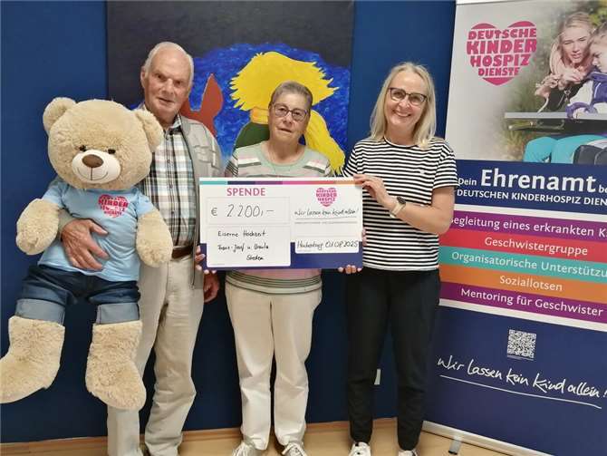 (v.l.) .: Franz-Josef Steden, Ursula Steden und Doro Meurer (Koordinatorin).  Fotos: Ute Steden / Saskia Leischmidt