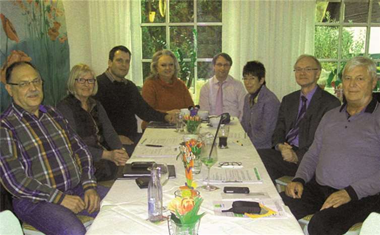 (v.l.) G. Bomm, K. Plank-Dietz, M. Feilen (FINEA), R. Henrich, J. Schuette (ACOTEC), M. Franken, H. Speyerer, K.O. Hahn. privat