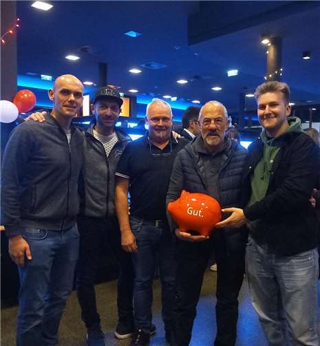 (v.l.) Geschäftsführer Christian Stephani, Ingo Böder (Eventmanager), Gerd Schneider, Josef Ant und Heiner Tack (Project Manager).  Foto: privat