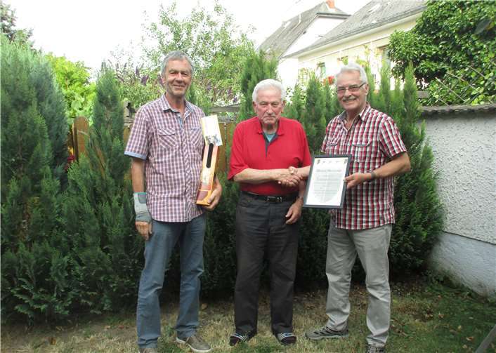 v.l. Geschäftsführer Rudi Vogel, Ehrenmitglied Werner Andernach, Vorsitzender Winfried Aldenhoven