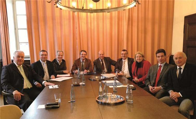 (v.l.) Guido Ernst, MdL, Horst Gies, MdL, Josef Dötsch, MdL, Alexander Licht, MdL, Dr. Adi Weiland, MdL, Landrat Dr. Alexander Saftig, Hedi Thelen, MdL, Andreas Biebricher, MdL, Bernhard Mauel, Erster Kreisbeigeordneter. Privat