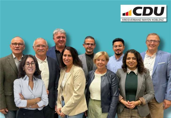 (v.l.) Hajo Reif (St. Sebastian), Nalan Colak (Urmitz), Ernst Einig (Mendig), Helmut König (Andernach-Kell), Fatma Mencütek (Urmitz), Michael Krämer (Mendig), Hannelore Knabe (Mayen), Nawaf Ali (Andernach), Hozan Kaky (Bendorf), Joachim Plitzko (Mendig), auf dem Bild fehlt: Nalan Colak (Urmitz).  Foto: Isabelle Ringmann
