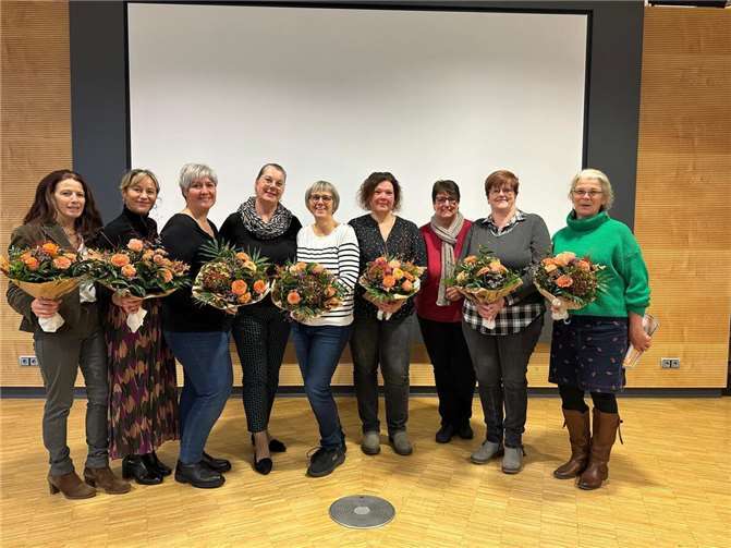 (v.l.) Helga Wendel,Lilli Wetzel,Claudia Kranz, Britta König, Silvia Rudersdorff, Nadine Soetebier, Kerstin Müller, Isolde Schneider und Veronika Hollmann.  Foto: privat