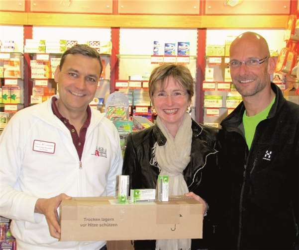 (v.l.) Hennig Deuster, Ute Simon-Adorf und Dr. Christof Knebel. PS