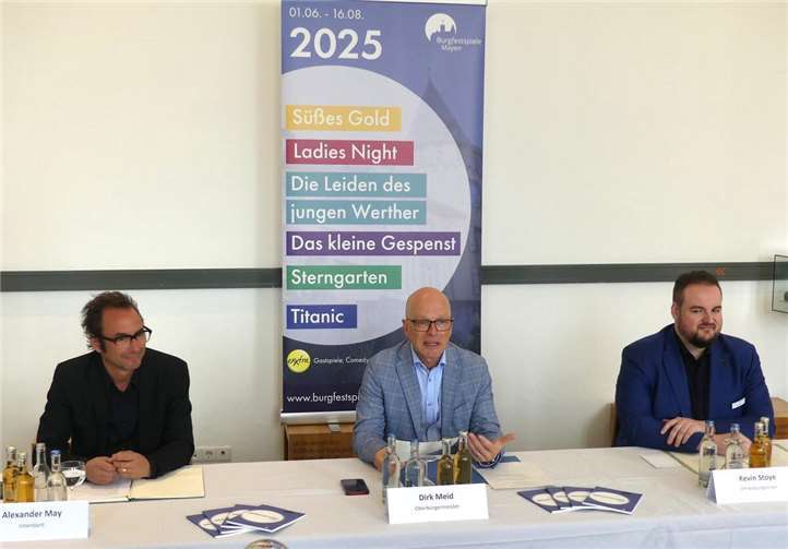 (v.l.) Intendant Alexander May, Oberbürgermeister Dirk Meid und Verwaltungsleiter Kevin Stoye stellten die neuen Festspiele vor.