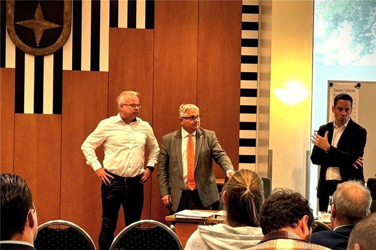 v.l: Jörg Schrömges, Adolf T. Schneider, Moritz Petry