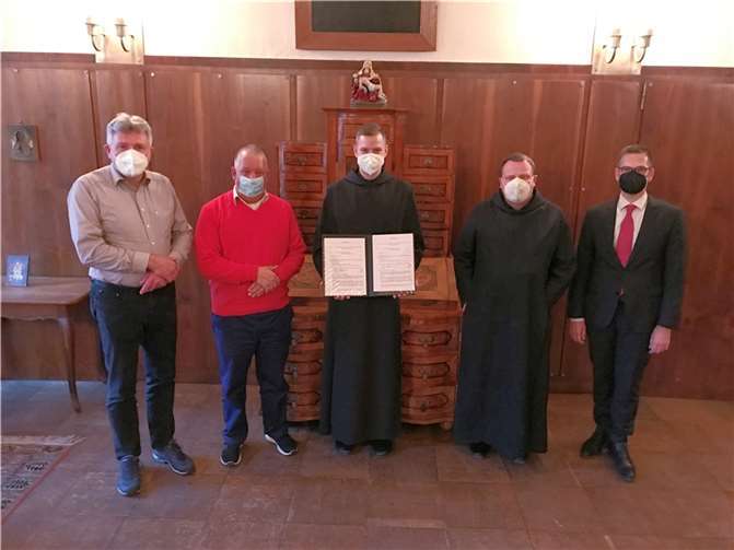 (v.l.) Karl-Martin Haap, Gereon Krahforst, Pater Philipp Meyer OSB, Dr. Pater Albert Sieger OSB, Philipp Lohse. Foto: privat