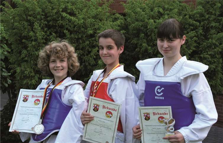 v.l. Leander Grauer, Robin Müller und Jennifer Sortsch. privat