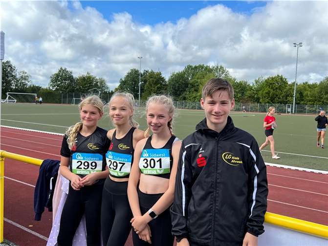 (v.l.): Lina Näkel, Clara Jünger, Jette Sachs und Lorenz Jüris beim Landesjugendsportfest in Simmern.  Foto: privat