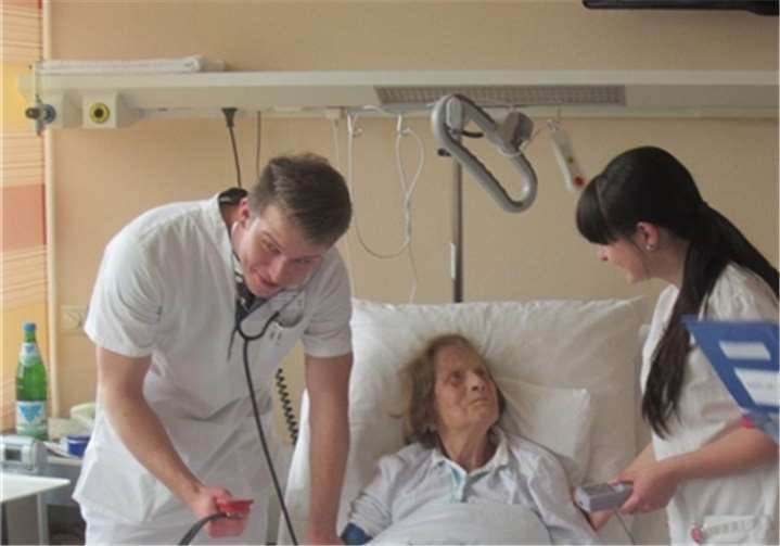 (v.l.) Malte Hargens, Stephanie Tews, Gianluca Kindler, Soumaya Amdouni. Privat