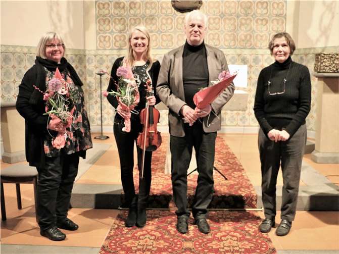 (v.l.) Maria Müller (Texte), Senta Kraemer (Violine), Theo Palm (Klavier) und Petra Deus (Texte).  Foto: privat