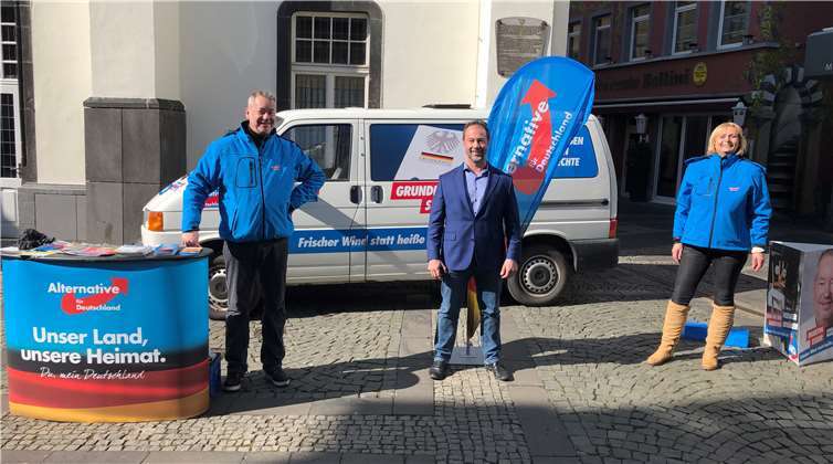 (v.l.) Martin Esser, (AfD-Andernach), Dr. Jan Bollinger MdL und Petra Esser. Foto: privat