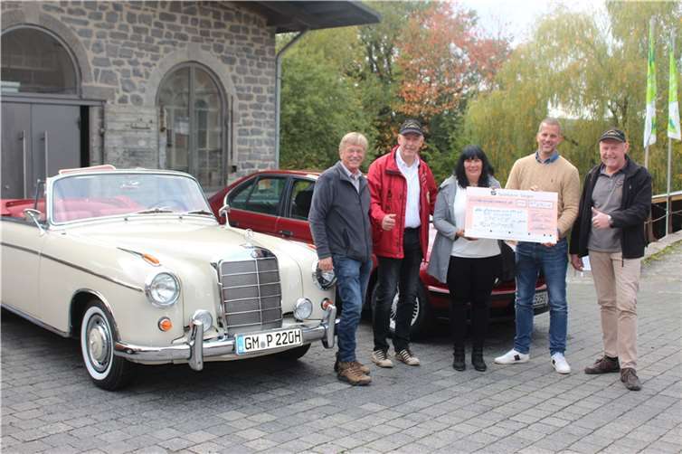 v.l.: Martin Rudolph, Hermann-Josef Doll, Rosi Klingenberg, Michael Kappenstein, Jürgen Desch.  Foto: privat