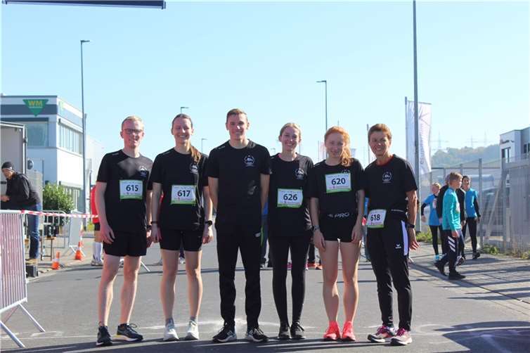 (v.l.) Niklas Kalter, Carolin Enderes, Jannik v. Beeck, Verena Georg, Hannah Geisen, Margit von Klitzing.  Foto: privat