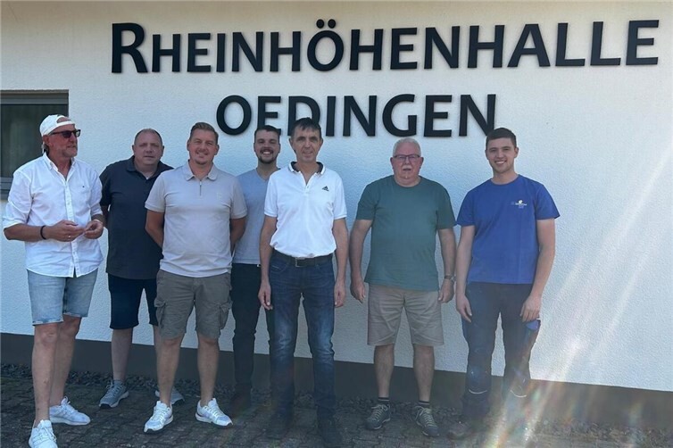 v.l. Olaf Wulf, Sven Holstein, Andreas Voos, Niclas Sonntag, Thomas Sonntag, Hans-Willi Jungbluth, Marvin Sonntag. Es fehlen Georg Schmahl & Michael Meyer.