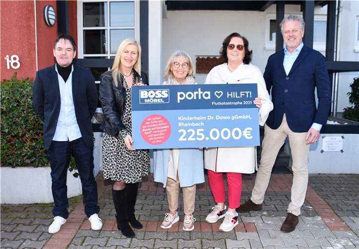 (v.l.) Oliver Stölben, Dorothee Poschwatta, Edith Stölben, Birgit Gärtner und Achim Fahrenkamp.  Foto: Alfred Eich