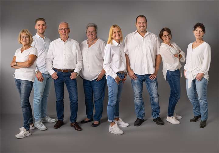 (v.l.) Rita Hartung, Marc Kirchesch, Egon Schmitt, Marlies Hoffmann, Bettina Gerz, Dirk Lichtenberg, Claudia Geisbüsch und Elisabeth Schmitz.  Foto: privat