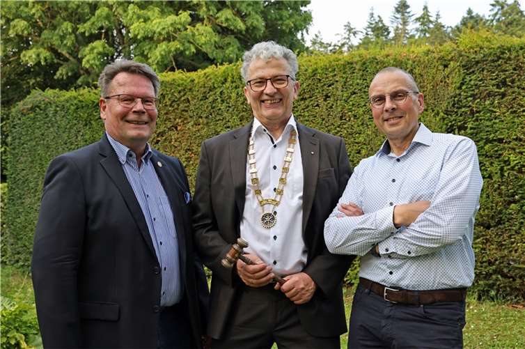 v.l.: Rolf Schlipköter, Dr. Matthias Kötting, Alex Schoep.  Foto: Werner Dreschers
