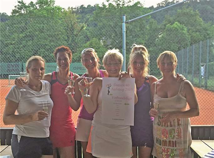 (v.l) Silke Schrauth, Tanja Auer, Claudia Uhl, Ludgera Wiechers, Alexandra Dötsch, Magerethe Möhren. Privat