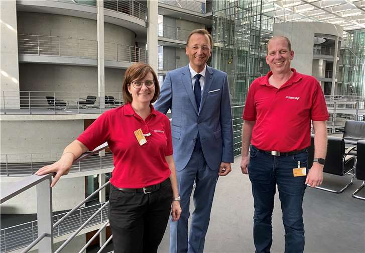 (v.l.) Simone Kröber, CDU-Bundestagsabgeordneter Josef Oster und Timo Kröber. Foto: privat