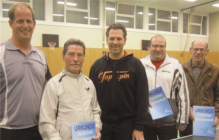 (v.l.) Stefan Seul, Robert Hoß, Volker Lange, Bernd Ockenfels, Willi Röttgen.  Privat