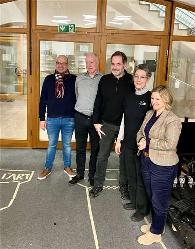 (v.l.) Thomas Hildner, Klaus Meurer, Grüne Kreis Mayen Koblenz, Leitung Makers-Space: Eva Pfitzner und Patrick Schmidt sowie Umweltministerin Katrin Eder.  Foto: Uta Brehm