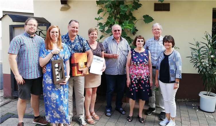 v.l.: Toon, Tamara, Guy Roelandt, Rita Roelandt-De Troyer, Manfred Balthasar, Edith Balthasar, Franz Oberhausen und Dorothee Brachtendorf