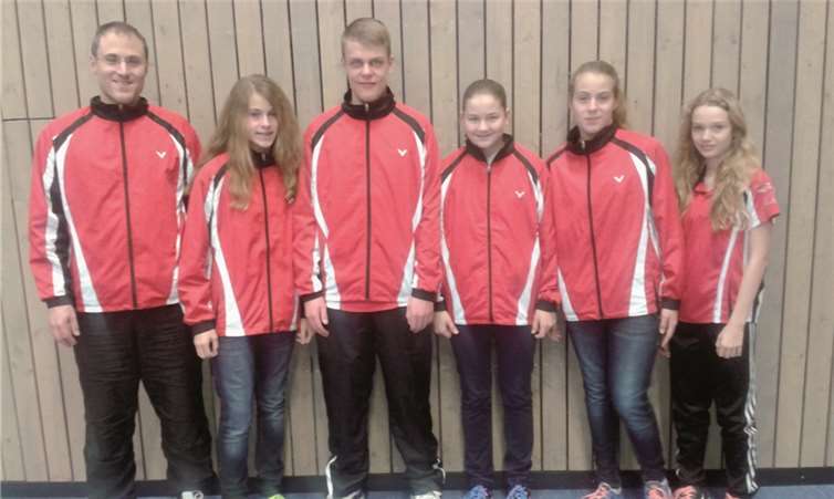 (v.l.) Trainer Dirk Remakulus, Nicola Remakulus, Michael Janzen, Kathrin Forster, Antonia Remakulus und Vivien Wölwer. privat