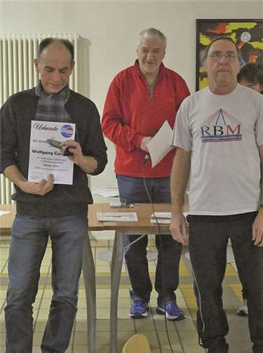(v.l.) Wolfgang Custodis, Edward Nocker und Kurt Schüller; alle drei Sportler wurden für Ihre Erfolge im vergangenen Jahr vom SV Urmitz ausgezeichnet. Privat