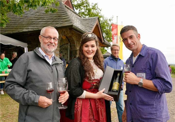 (v.li.) Bernd Krah, Charlotta Müller, Marc Linden.Foto: KG