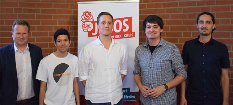 (v.li.) Frank Schwabe MdB, Pascal Führing, Michael Langguth, Mario Dahm, Tobias Gethke.Foto: privat