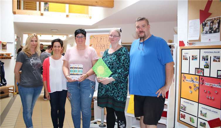 (v.li.): Manja Schulz; Sabine Hirsch; Andrea Dietrich; Nicol Stolze; Ronny Stolze.Privat