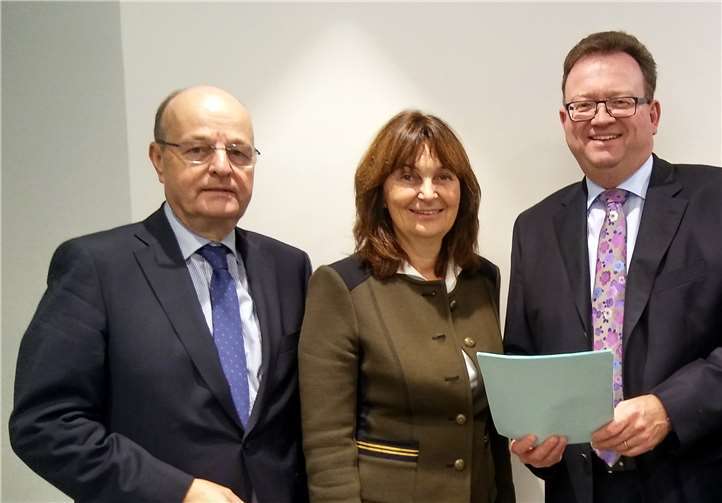 (v.li.) MdL Dr. Adolf Weiland (CDU-Kreisvorsitzender), Mechthild Heil (Bundestagsabgeordnete), Georg Moesta (Vorsitzender der CDU-Kreistagsfraktion) und MdL Josef Dötsch (medienpolitischer Sprecher der CDU-Landtagsfraktion).CDU MYK