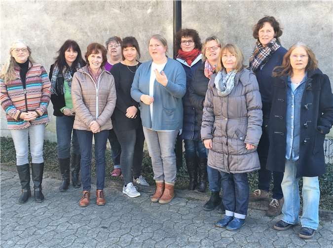 (v.li.) Petra Leidner, Doris Uhrmacher, Mechthild Frische, Beatrix Böhm, Sara Wessel, Judith Schmickler, Marion Kraus, Ute Blank, Monika Distelrath, Beate Deres, Marie-Luise Dompke.Privat