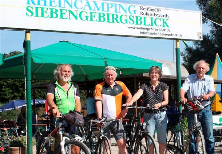 (v.li.) Stadtratsmitglieder Jörg Dargel und Volker Thehos, Bettina Fellmer (Ortsbeirat Remagen), Stadtratsmitglieder Frank Bliss und Karin Keelan sowie die Grünen Kreissprecherin Birgit Stupp.Privat