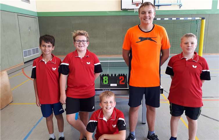 (v.li.): Vincent Zehmisch, Jeremy Schöppner, Ben Feuster, Michael Roschmann, Moritz Feuster.Foto: privat