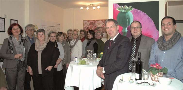 v.li. Vorsitzende Ulrike Dobrowolny, Beisitzer Dr. Andreas Reuther, Ansprechpartnerin in Adenau Sabine Bilnik-Clauß, Beisitzerin Berta Bauer, Schatzmeisterin Josefine SchwipperUM
