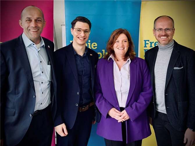 v.l.n.r.: Alexander Buda, Tim-Jonas Löbeth, Sandra Weeser, Philipp Amberg.Foto: Philipp Amberg