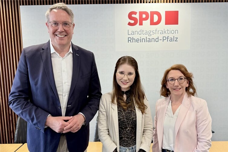 v.l.n.r.: Alexander Schweitzer, Sophia Sezal, Susanne Müller