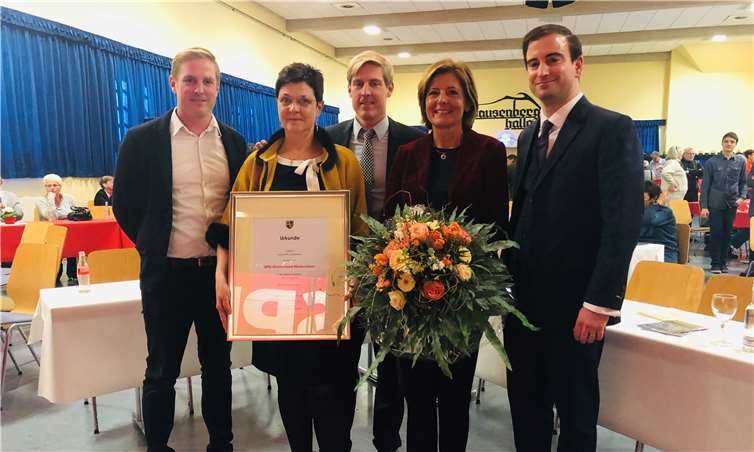 (v.l.n.r.): Andreas Schmitt, Ute Durwish, Christoph Schmitt, Malu Dreyer und Marcel Hürter. ROB