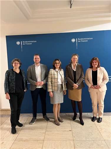 (v.l.n.r.): Anja Liebert, Martin Diedenhofen, Mechthild Heil, Prof. Dr. Hölscher, Sandra Weeser.  Foto: privat