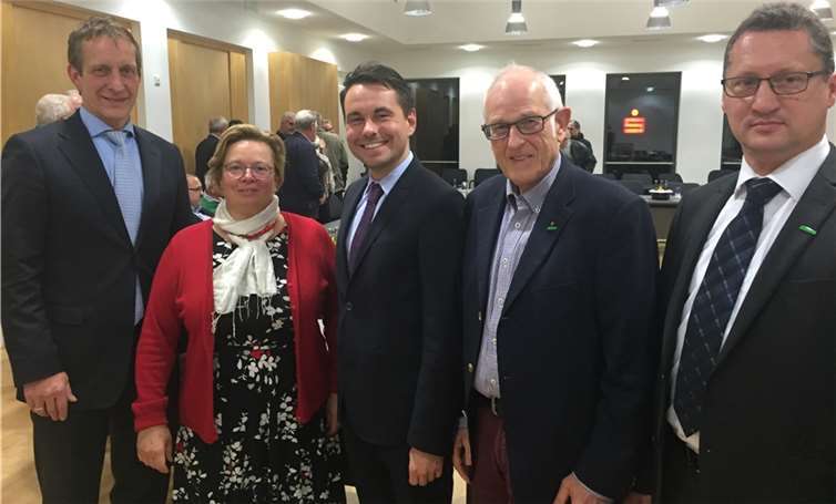 (v.l.n.r.) Arbeitskreisleiter „Kommunen“ Maximilian Mumm, Arbeitskreisleiterin „Zukunft – Regionale Entwicklung“ Inga Jonas, Staatssekretär David Langner, stellv. Vorsitzender der Initiative Region Koblenz-Mittelrhein e. V., Dipl.-Ing. Werner Schmitt und Arbeitskreisleiter „Gesundheit“ Konrad Einig. Foto: privat