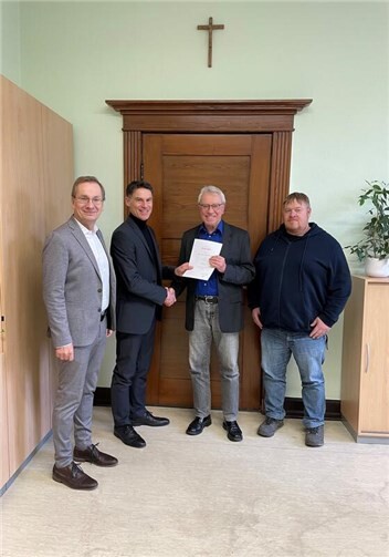 v.l.n.r.: Bürgermeister Andreas Geron, Rudolf Stefan Kirwald, Direktor des Amtsgerichts Thomas Helde, Andreas Insel.  Foto: Amtsgericht Sinzig