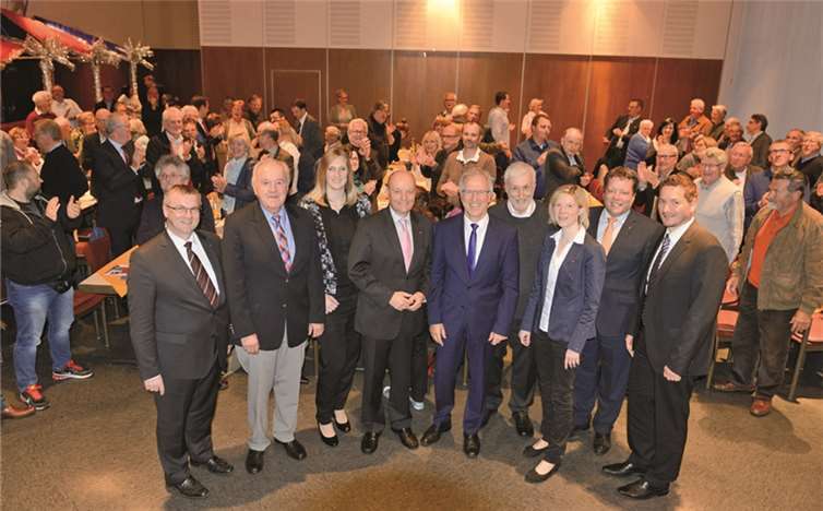 v.l.n.r.: Dr. Alexander Saftig, Vorsitzender CDU Stadt Bendorf Bernhard Wiemer, CDU Kreistagsmitglied Selina Reim, CDU Kreisvorsitzender (MYK) Dr. Adolf Weiland MdL, Wahlkreisabgeordneter Josef Dötsch MdL, Vorsitzender CDU GV Höhr-Grenzhausen Paul Schmidt, Stv. CDU Kreisvorsitzender (WW), Vorsitzender CDU Gemeindeverband Jörg Hilden, B-Kandidat Landtagswahl Michael Helbach.